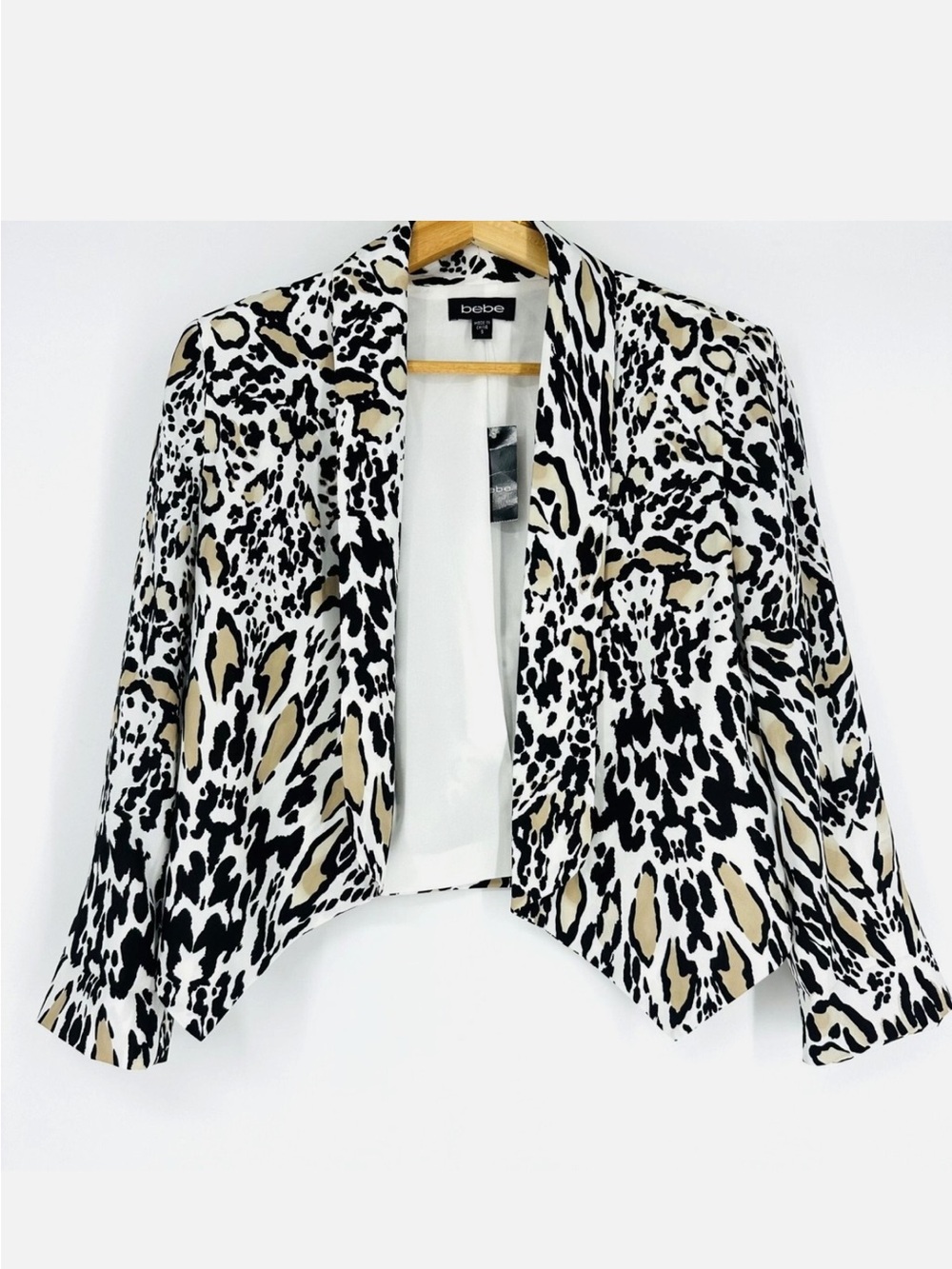 bebe Open-Front Animal Print Cropped Blazer in Black & Cream & Tan